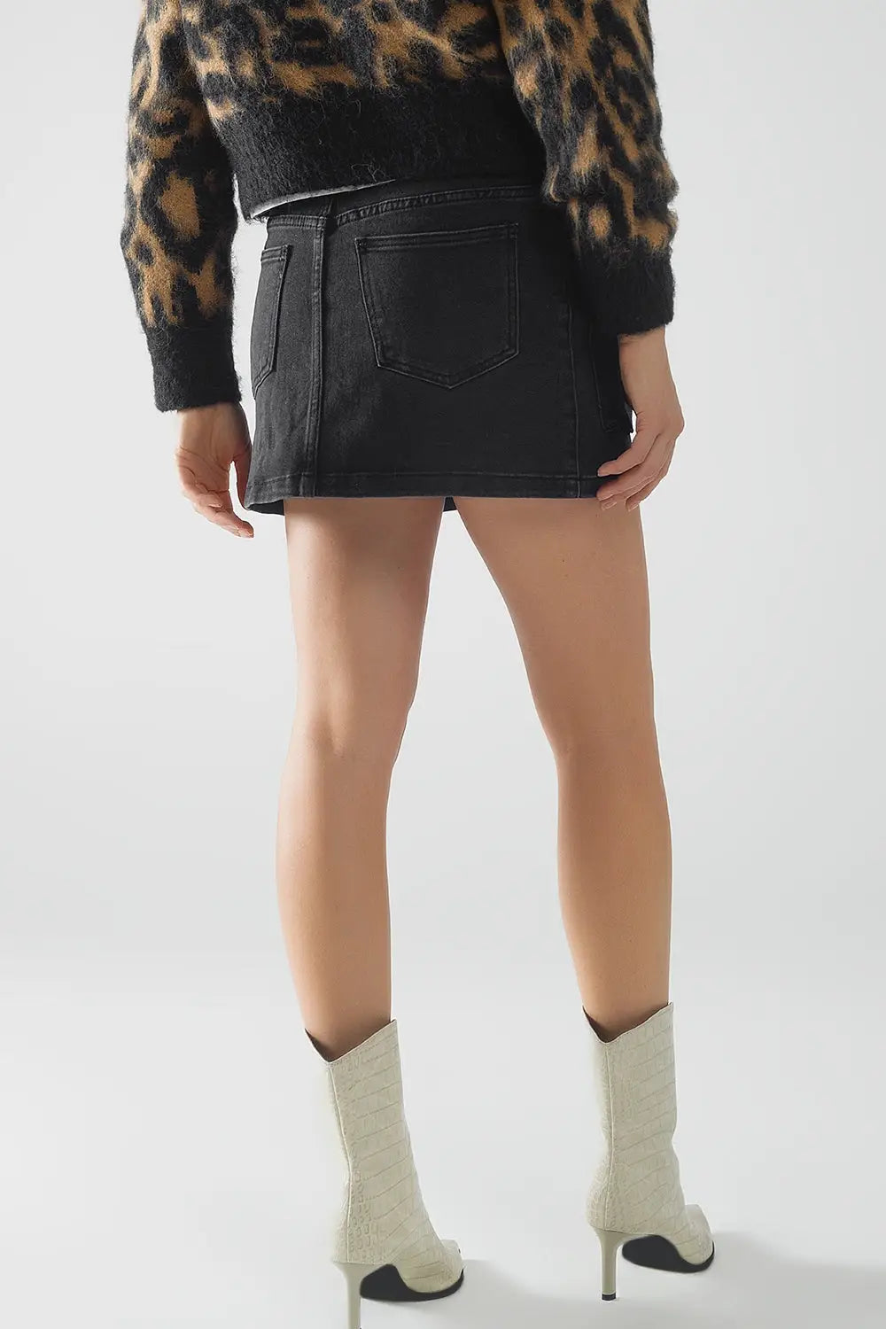 Black denim miniskirt with cargo pockets - Skirts