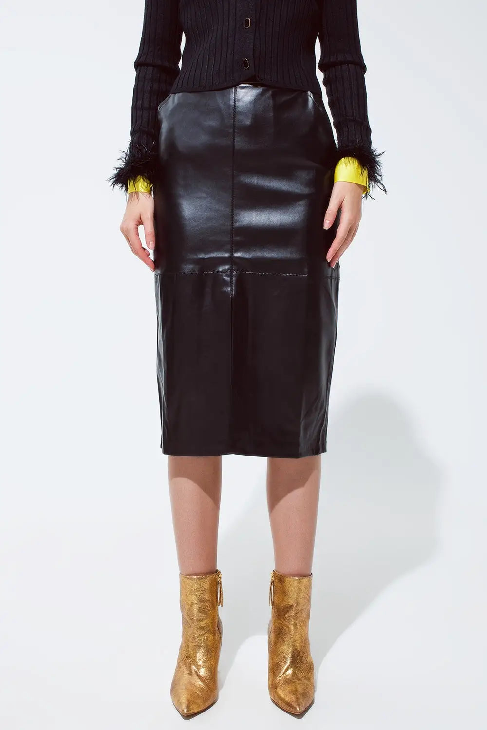 Black leatherette pencil cut skirt - Skirts