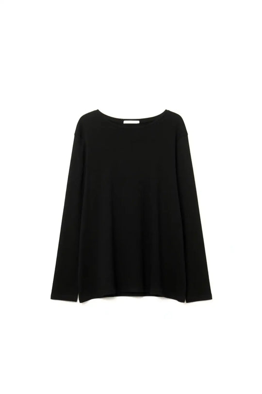 Q2 Black Long-Sleeve T-Shirt with Wide Crew Neck