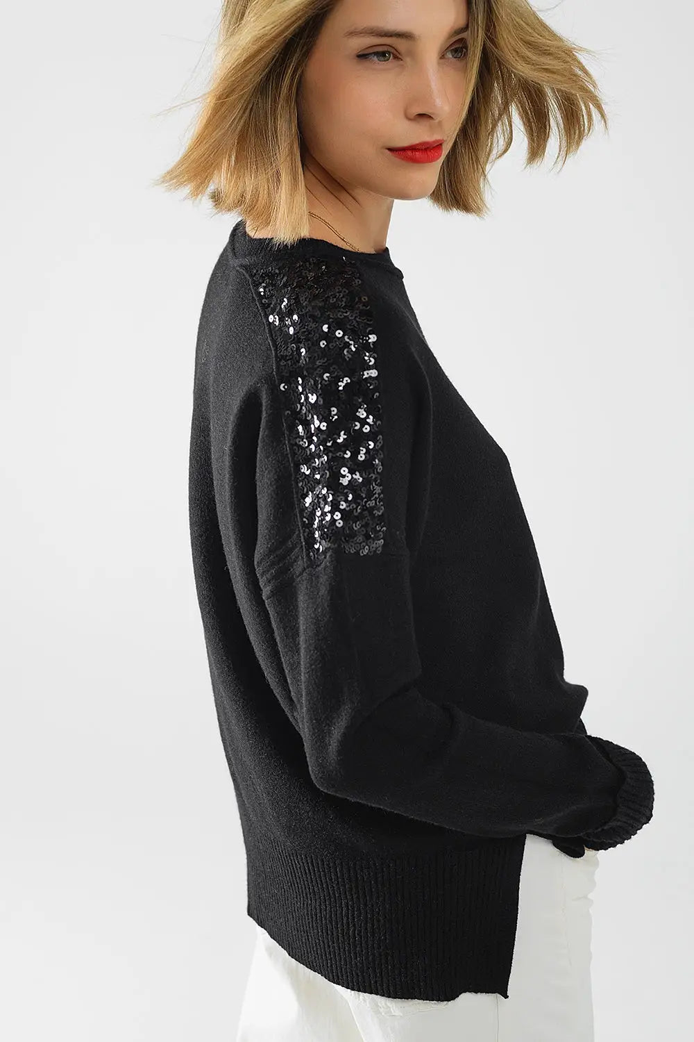 Black long sleeves sweater with sequins on the shoulders - One Size / Black - Sweaters