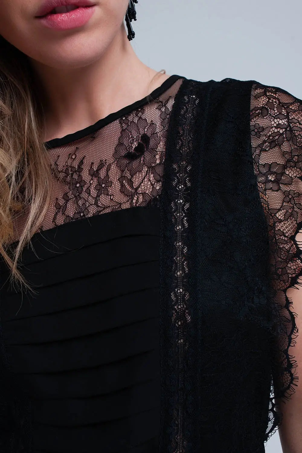 Black midi dress with lace - Dresses