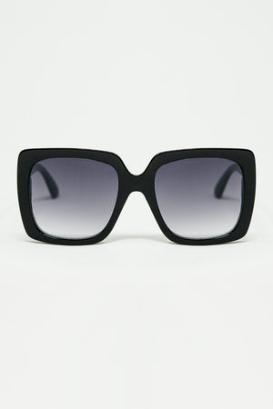 Q2 black Oversized square sunglasses with golden metallic detail