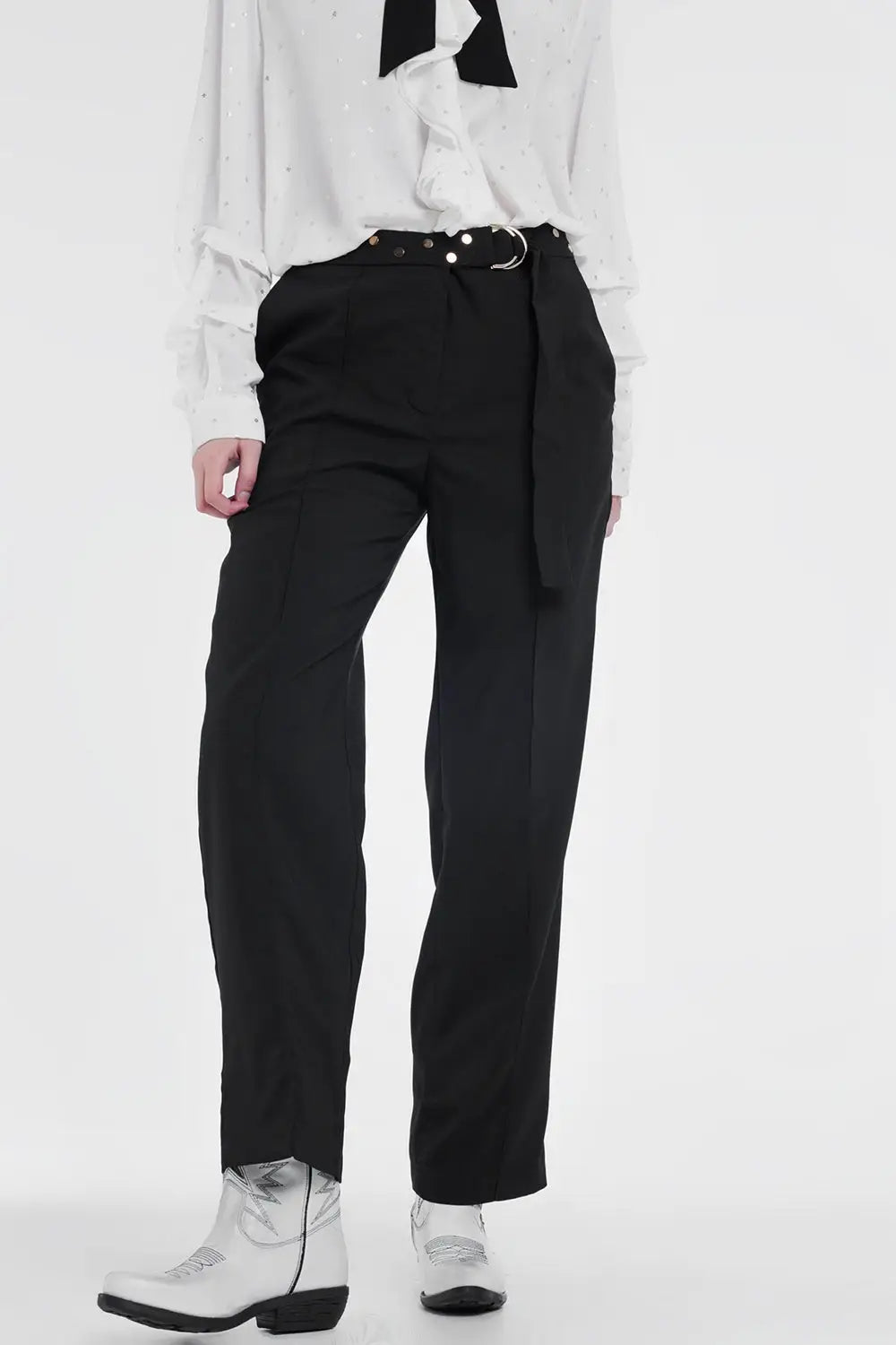 Black pants with wide legs and low hem - Pants