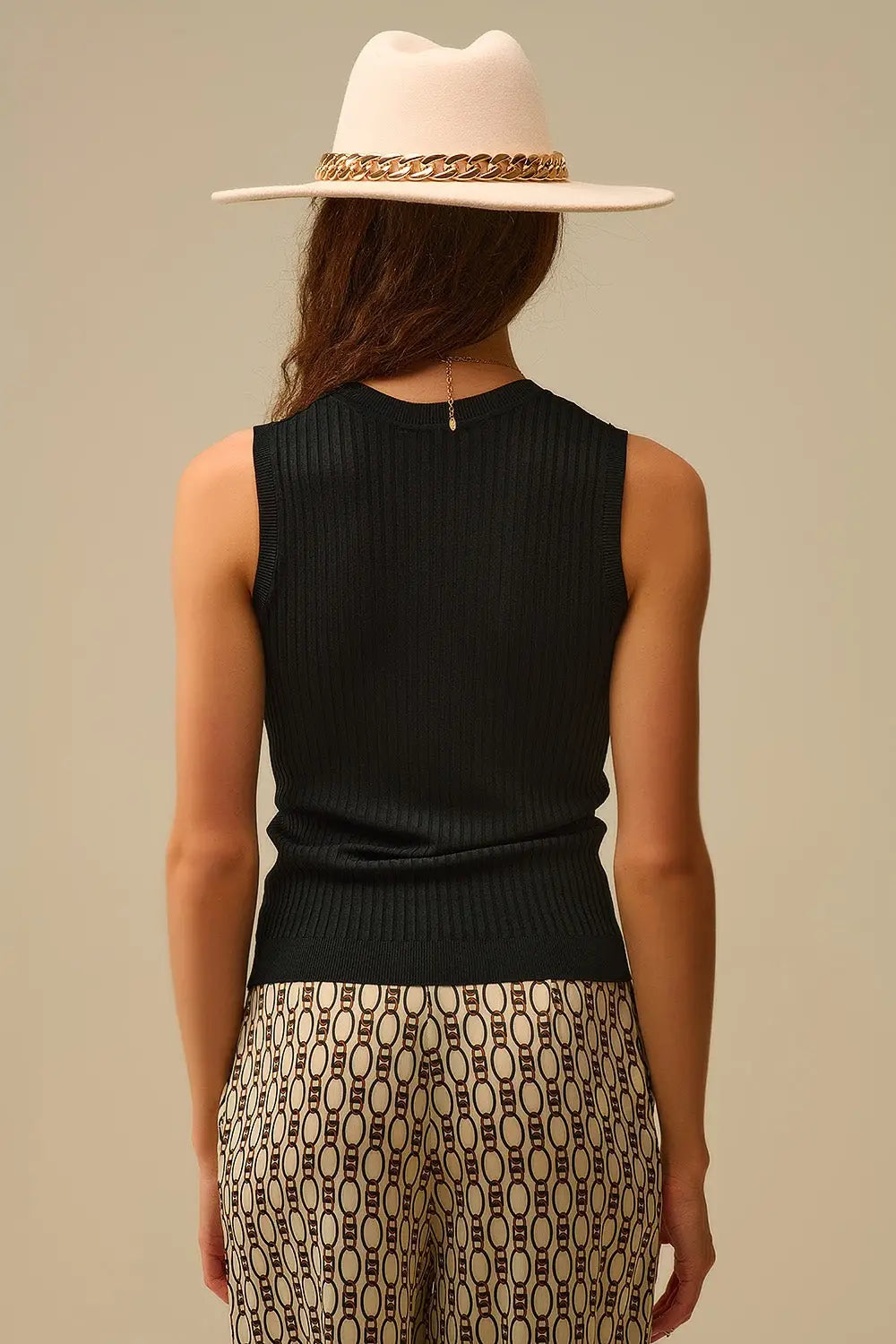 Black Sleeveless Ribbed Knit Top - One Size / Black - Sweaters