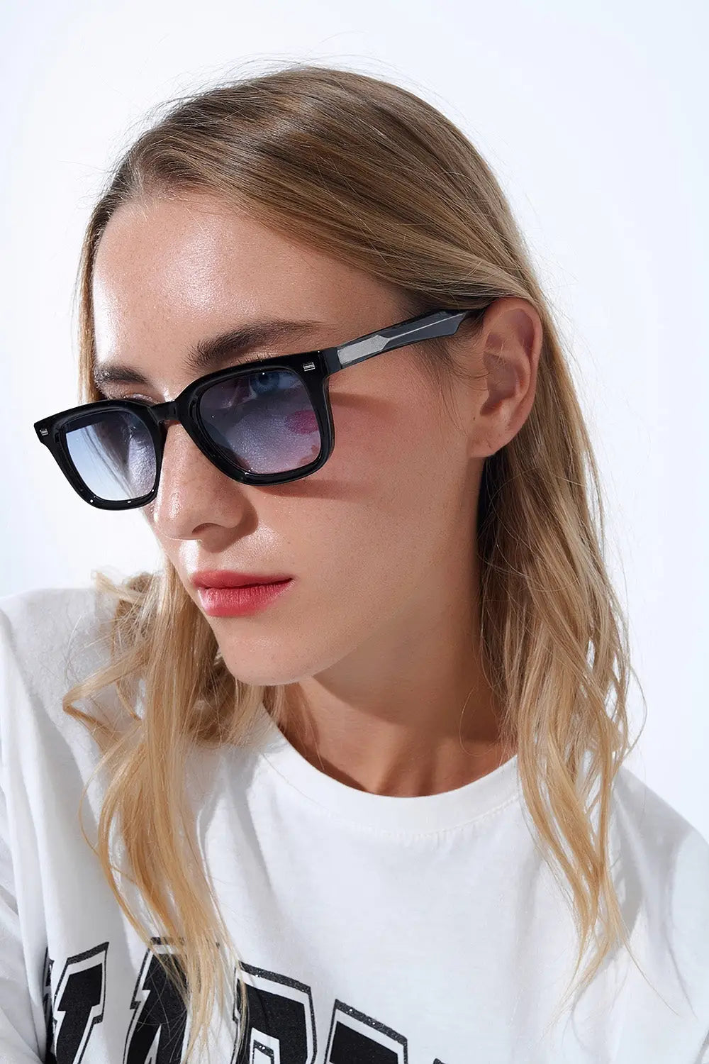 Black Square Sunglasses with Blue Gradient Lenses and metal side detail - One Size / Black