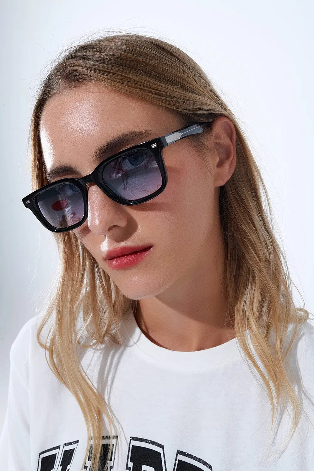 Black Square Sunglasses with Blue Gradient Lenses and metal side detail - One Size / Black