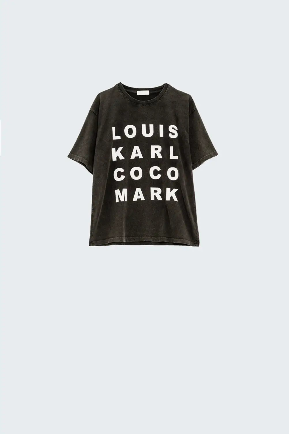 Black T-shirt With famous Names Logos At The Front - One Size / Black - Tops