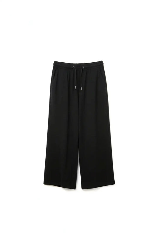 Q2 Black wide leg joggers