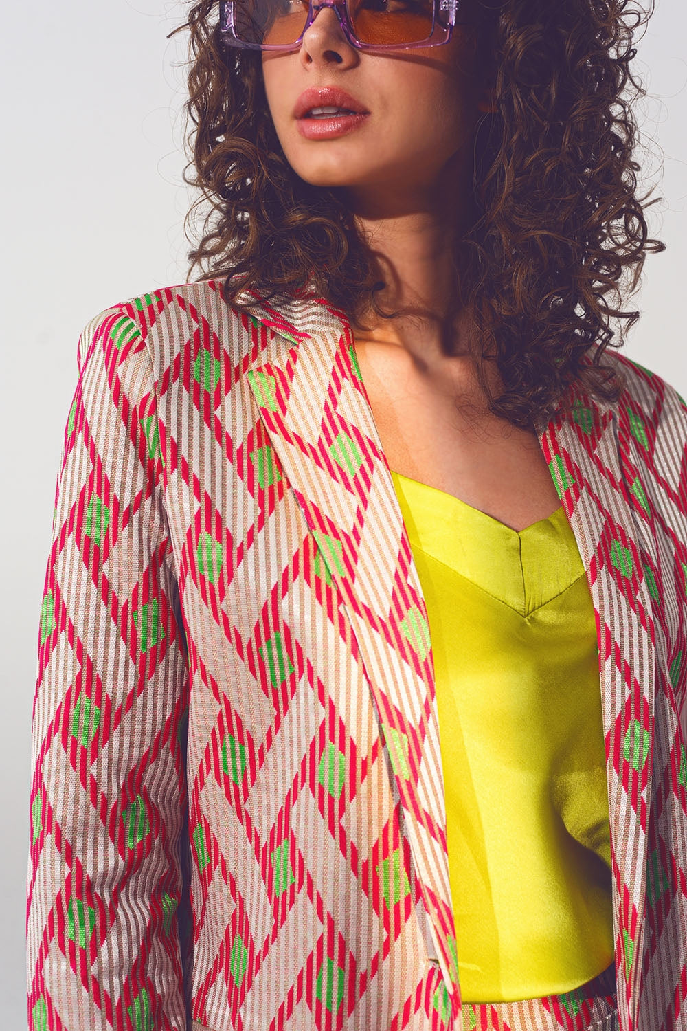 Blazer in pink geometric print