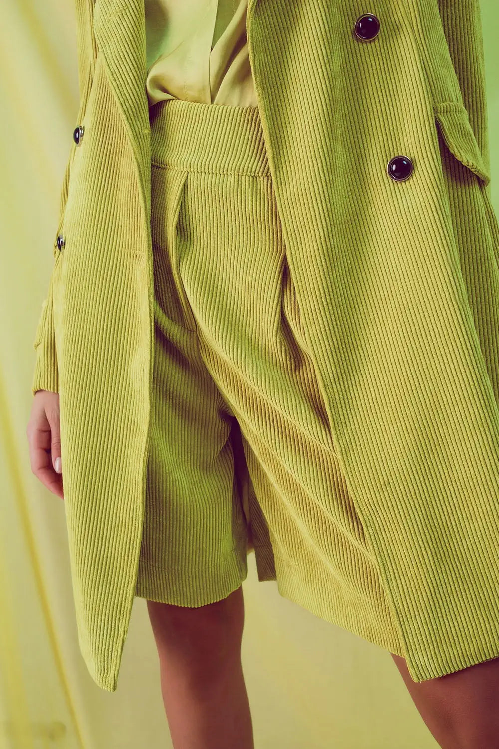 Blazer long avec boutons vintage en velours côtelé lime - Vestes
