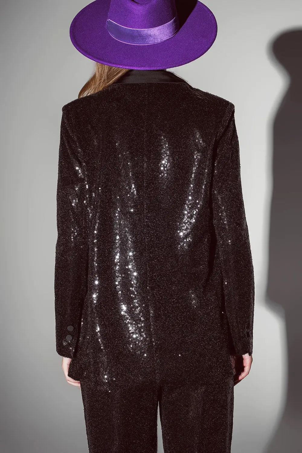 Blazer noir à sequins avec revers de smoking en satin - Vestes