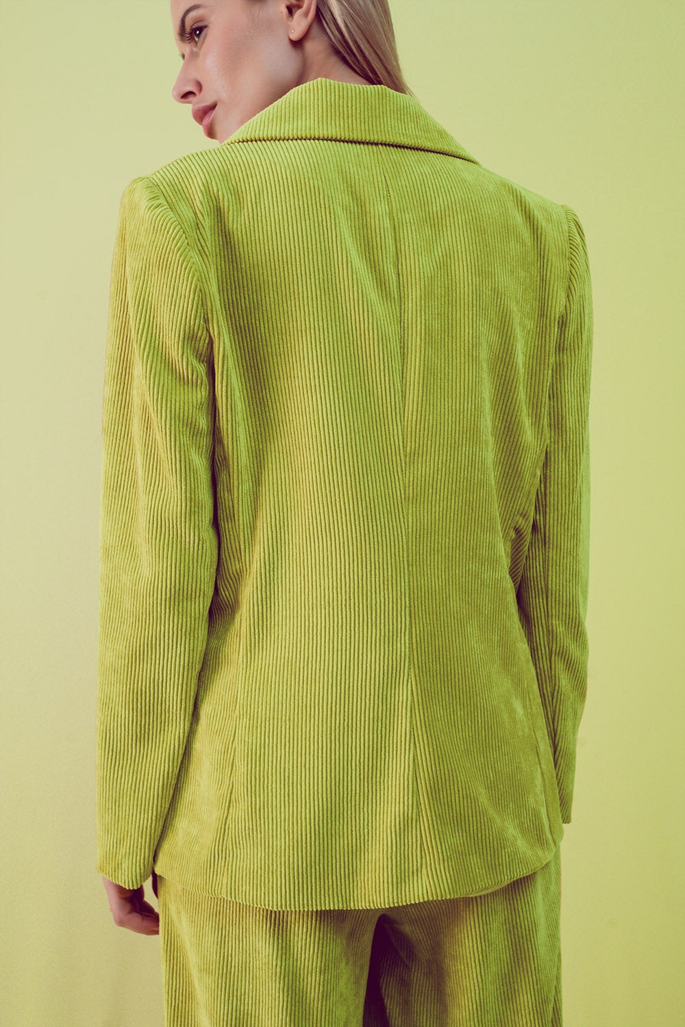 Blazer with vintage buttons in lime cord