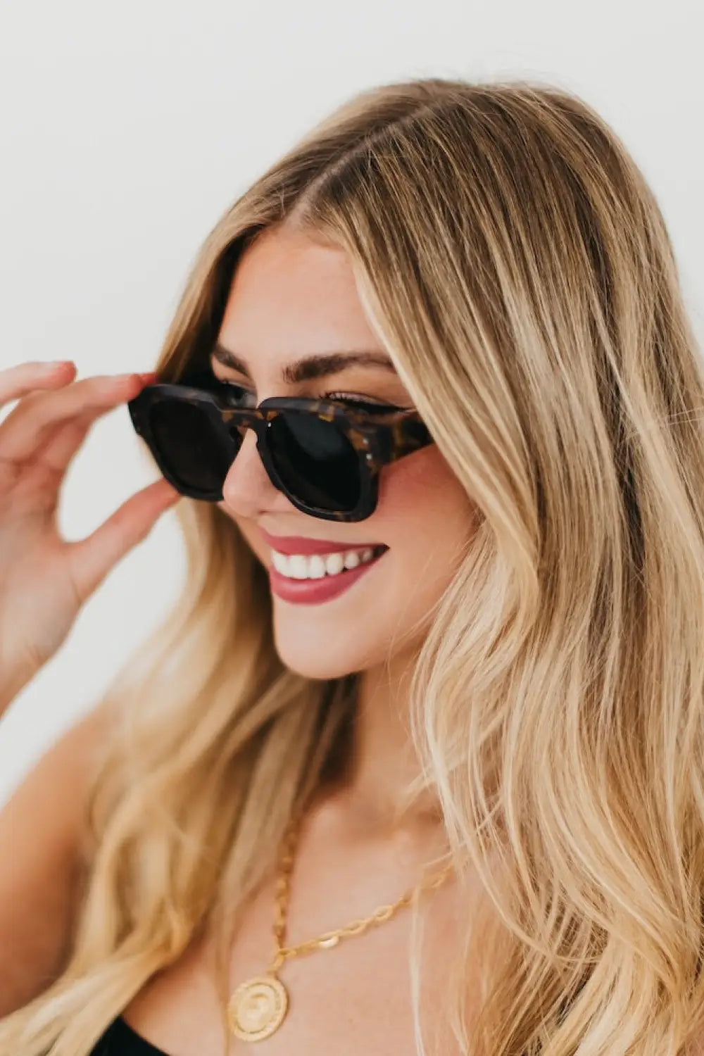 Blocky Square Retro Sunglasses - Sunglasses