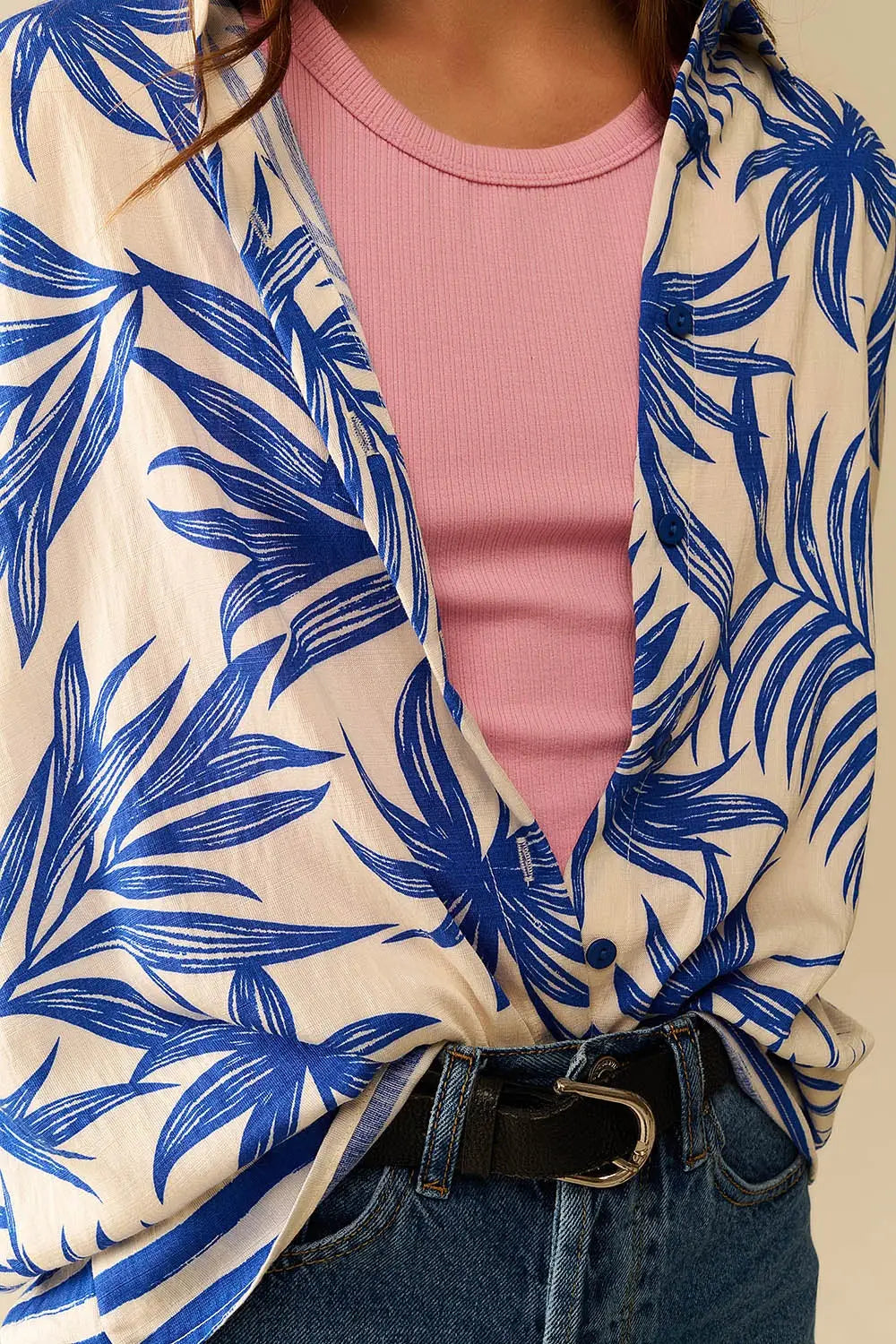 Blouse Décontractée à Motif Tropical en Bleu et Blanc - Vestidos