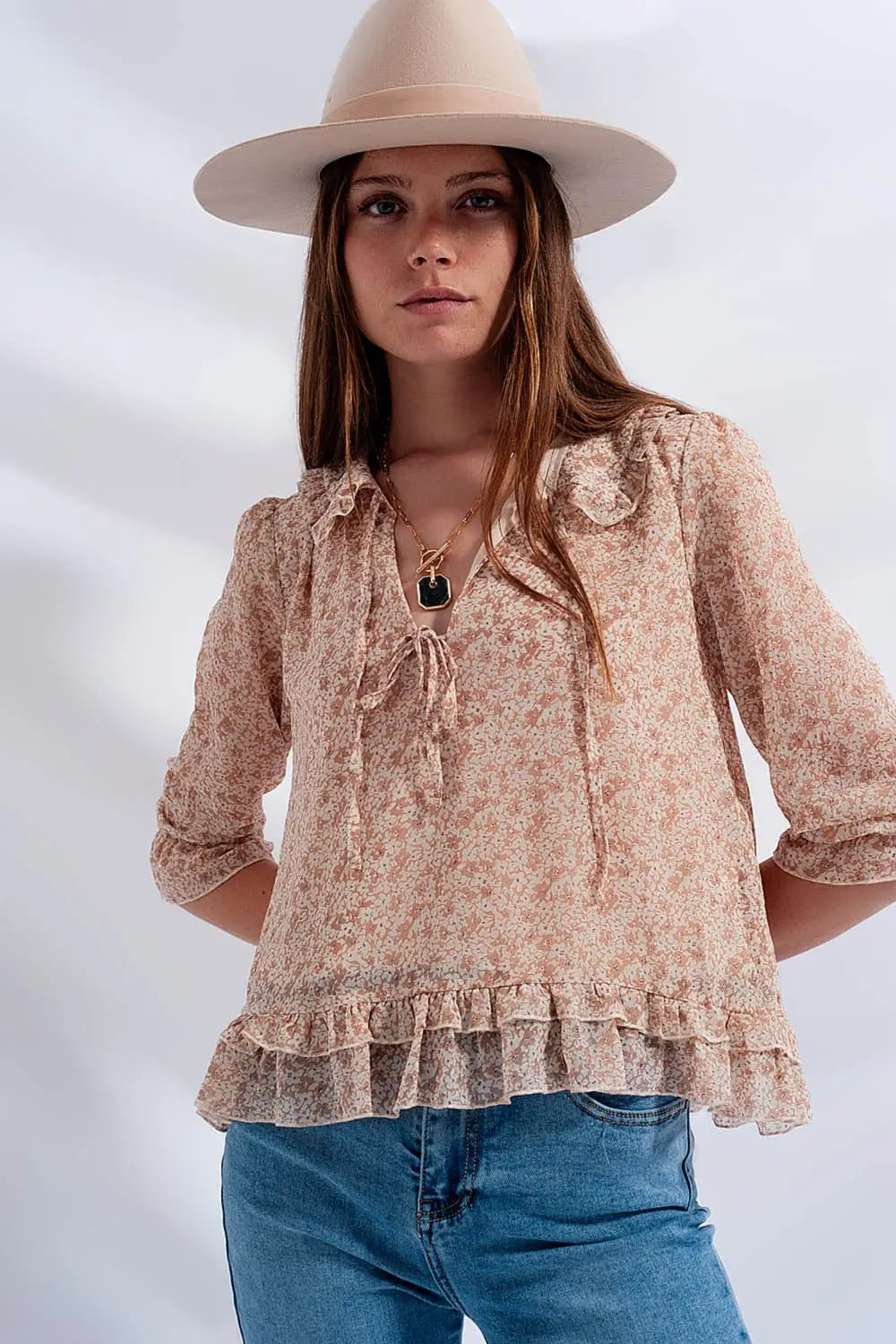 Blouse en mousseline avec lien sur le devant Imprimé à petites fleurs beige - Tee-Shirt