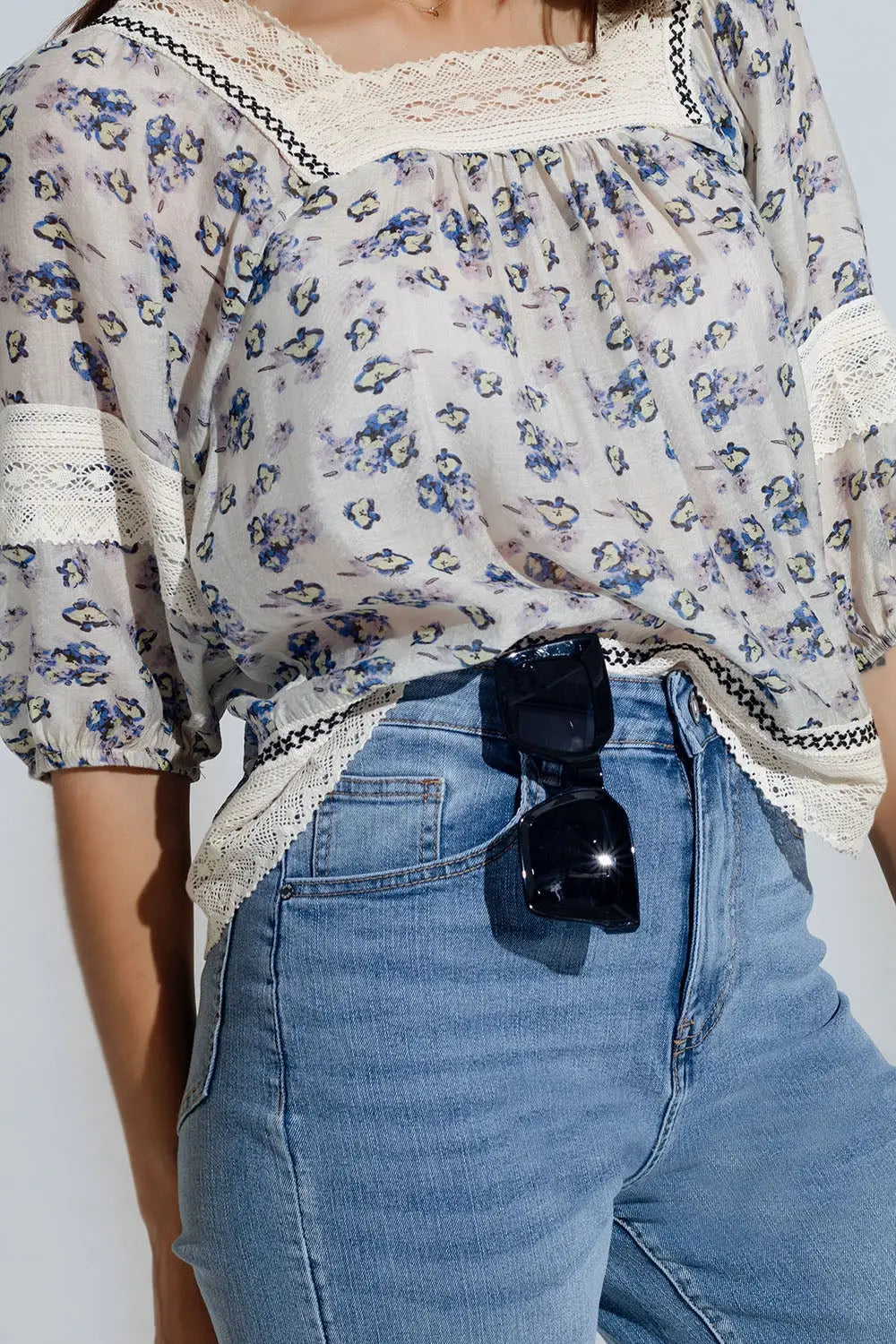 blouse romantique avec fleurs et dentelle - Tee-Shirt
