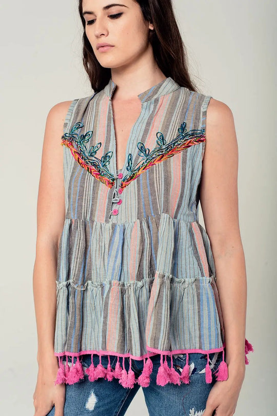 Q2 Blouse sans manche avec pompons et détails brodés gris