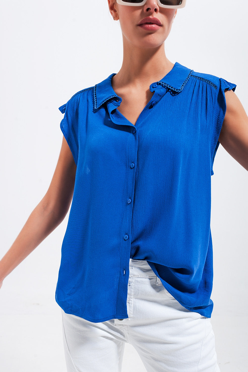 Blouse with frill sleeve in blue