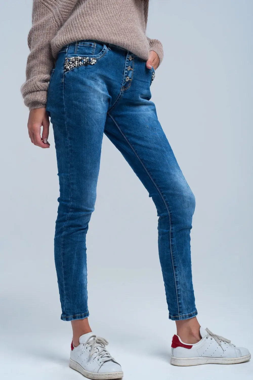 Q2 Blue boyfriend jeans with pearls