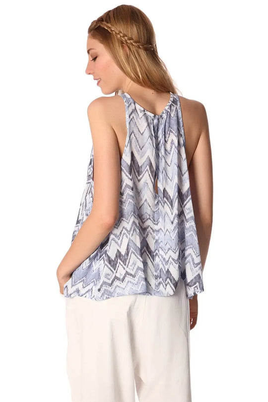 Blue top with dip back in zig zag print - Shirts