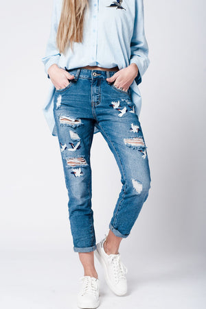 Q2 Blue wash mom jeans bird embroidery