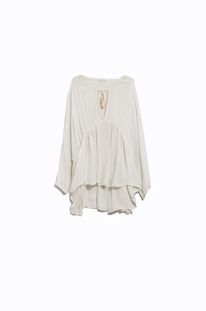 Q2 Boho White Short Dress with Long Sleeves and Ruched Detail