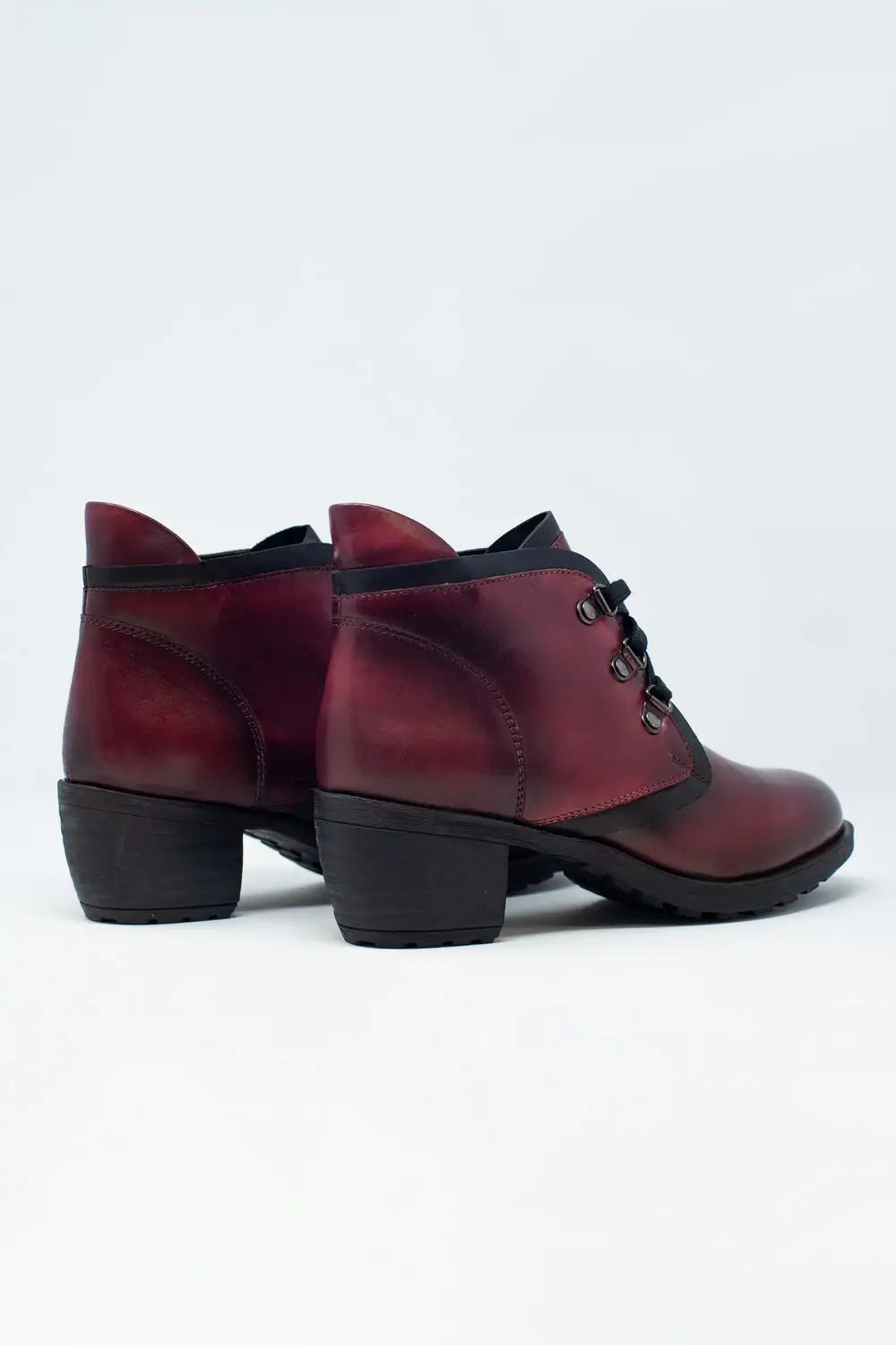 Bottes en cuir à lacets bordeaux - Chaussures