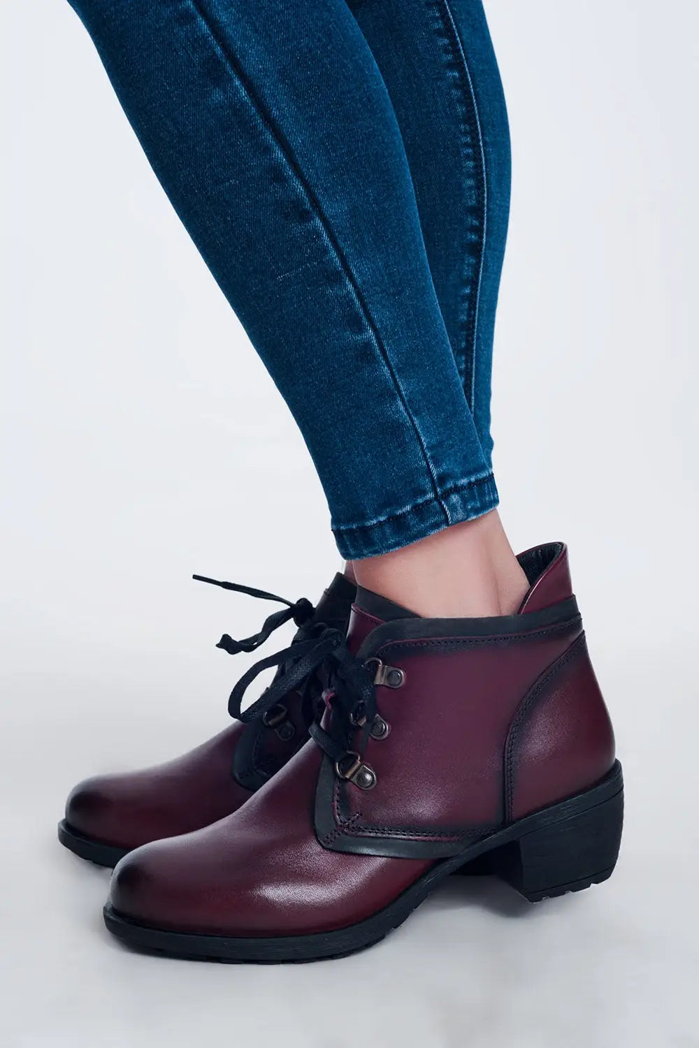 Bottes en cuir à lacets bordeaux - Chaussures