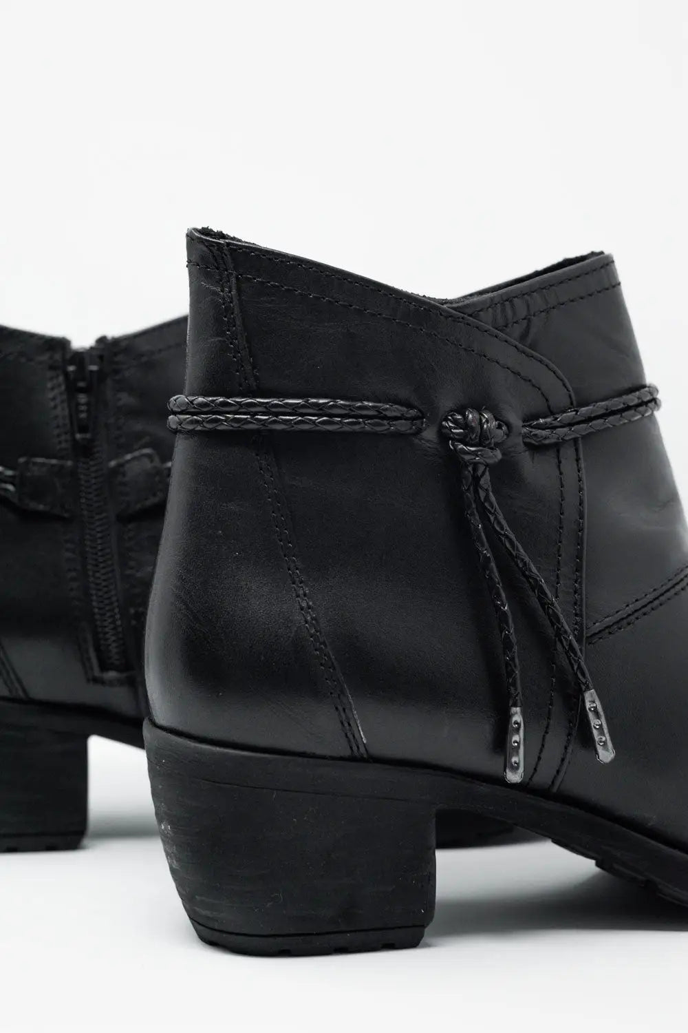 Bottines à talon moyen et à talon noir à bout rond - Chaussures