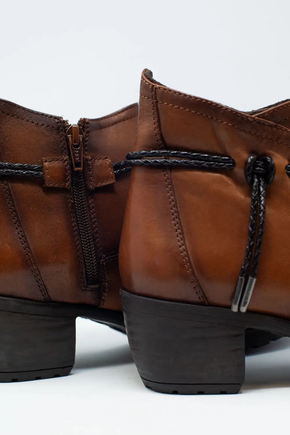 Bottines à talons carrés mi-hauts avec bout arrondi Cuir marron - Chaussures