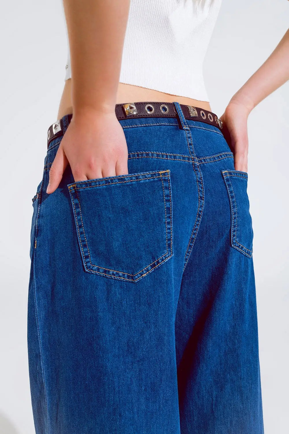 Boyfriend Jean cinq poches à jambe large en délavage foncé - Pantalons