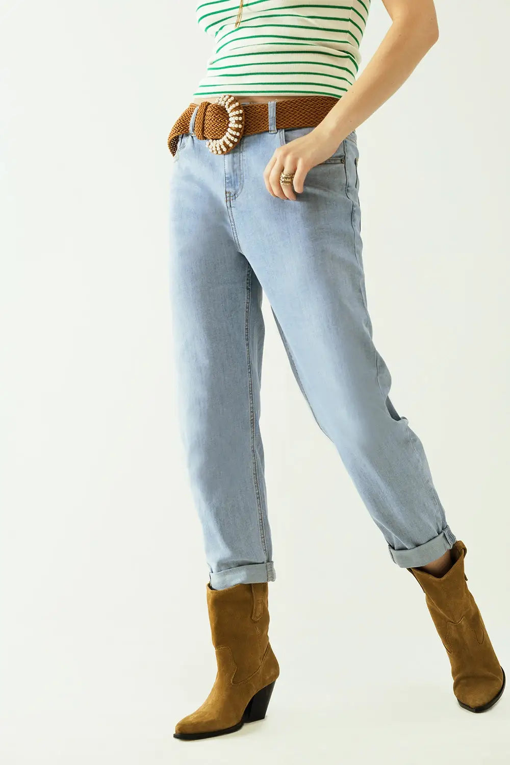 Boyfriend light blue jeans with stitching details on the edges - Jeans