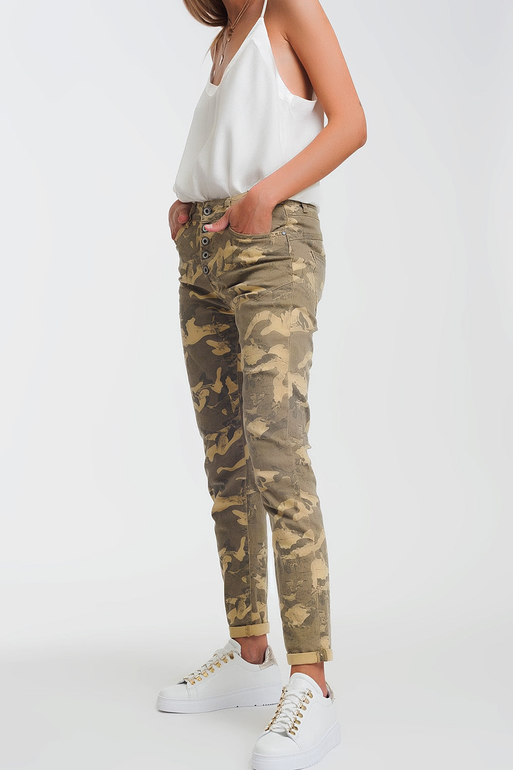 Boyfriend Pants with camo print