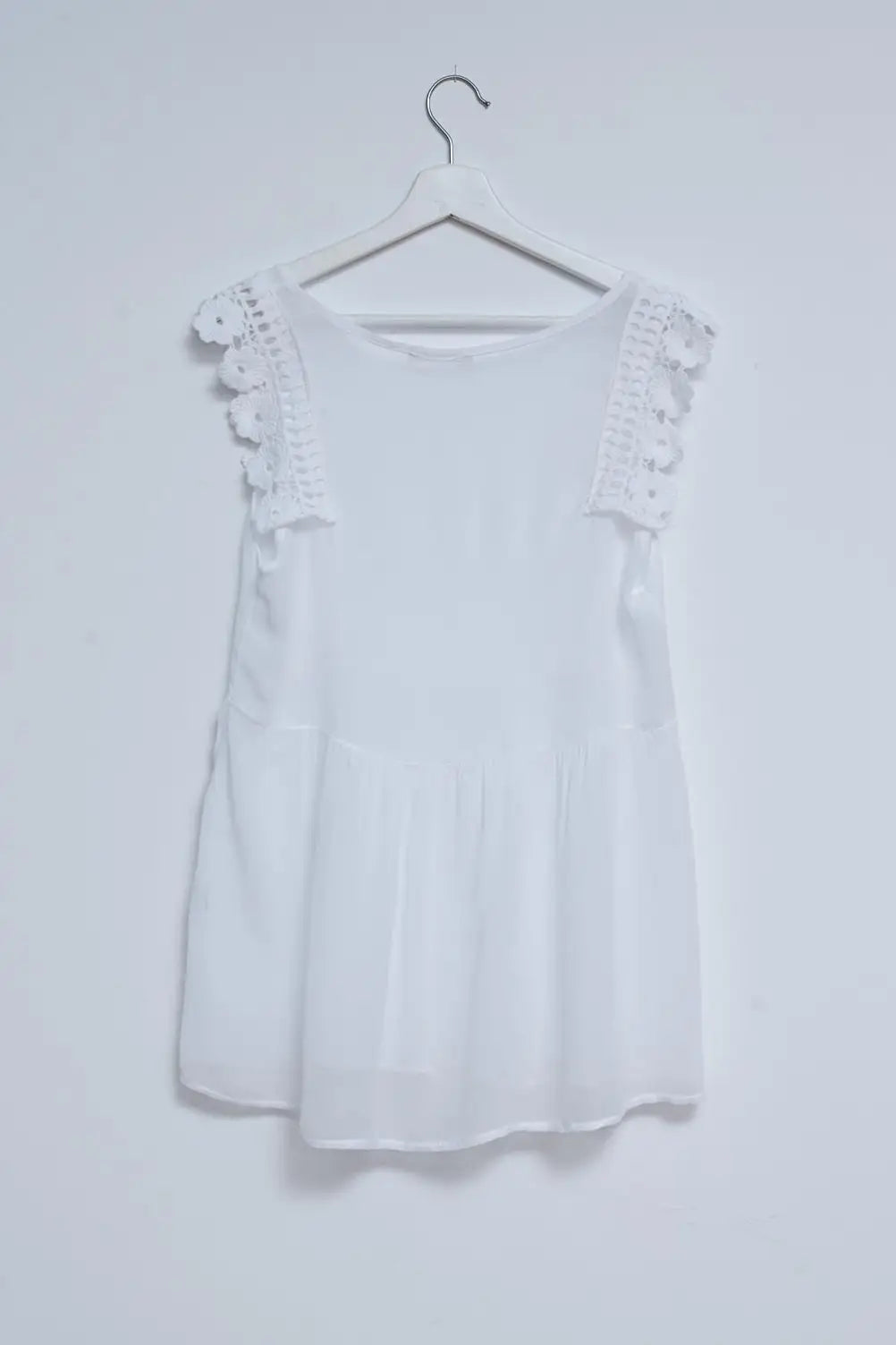 Broderie frill detail top in white - One Size / White - Tops