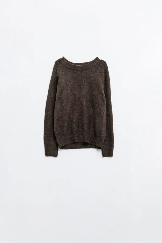 Q2 Brown crew neck sweater with seam detail on sleeve
