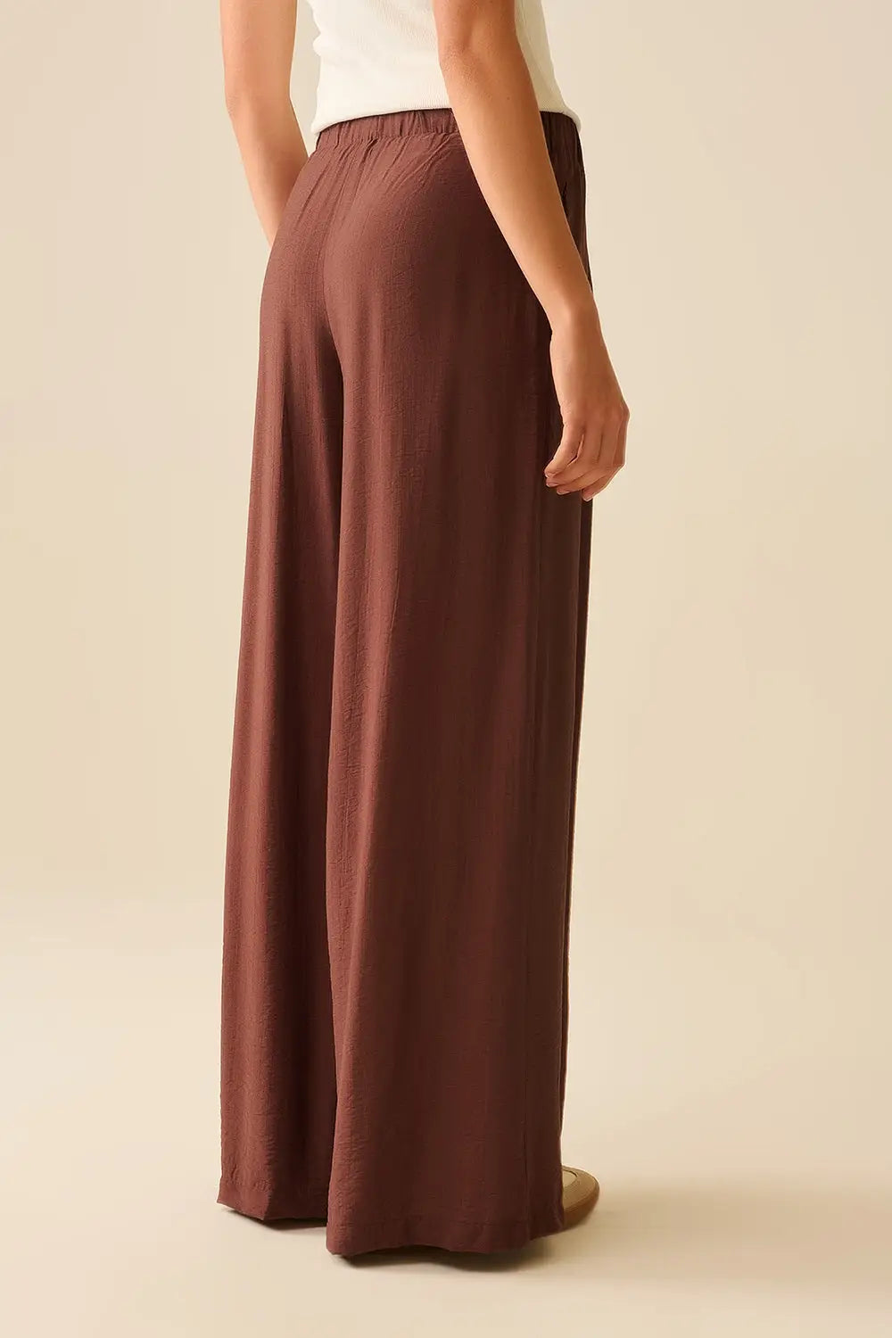 Brown pants with wide leg in light viscose fabric - Pants