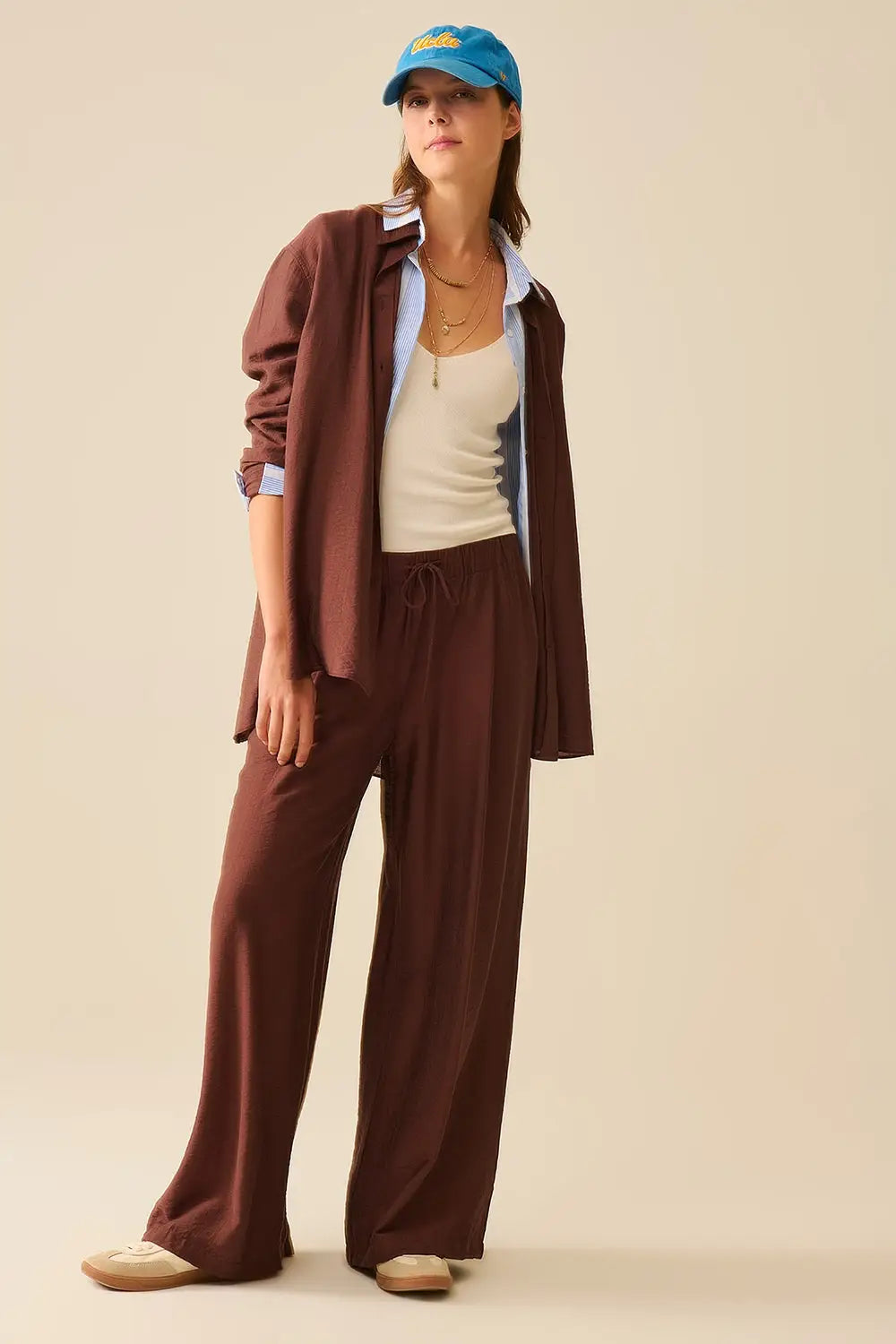Brown pants with wide leg in light viscose fabric - Pants