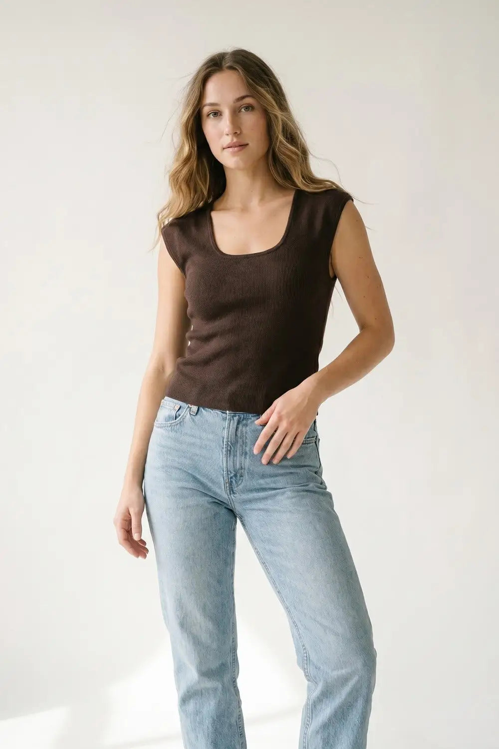 Q2 Brown Ribbed Knit Sleeveless Scoop Neck sweater