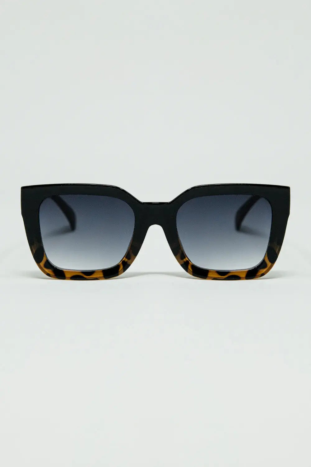Q2 Brown Square sunglasses with gradient in animal print