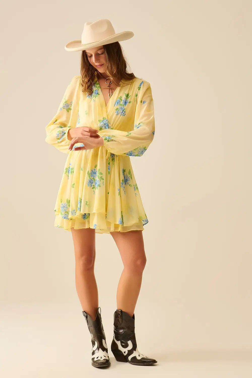 Butter yellow spring mini dress with ruched design - Dresses