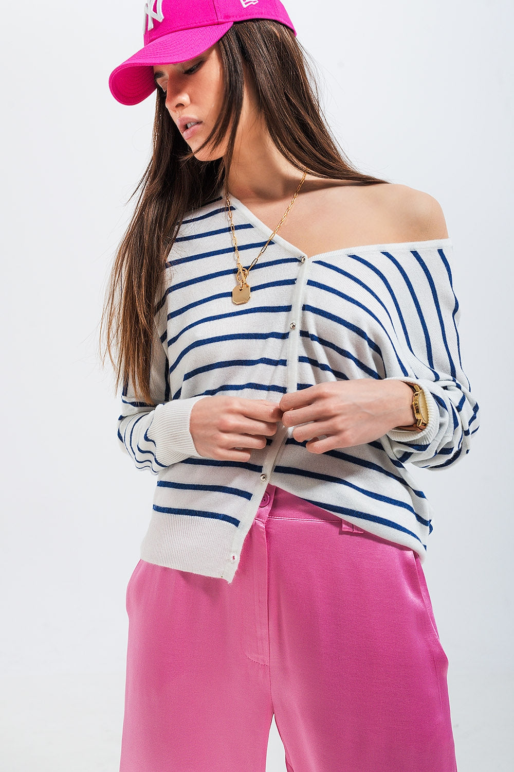 Q2 Button down cream cardigan top in stripe