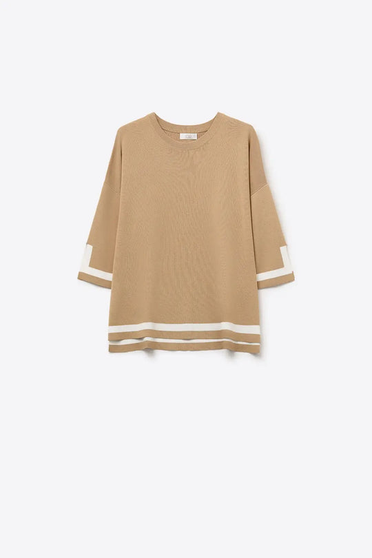 Q2 camel Fine Knit sweater with Contrast Stripe in white Detail and 3/4 Sleeves