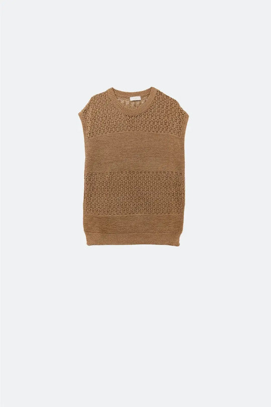 Camel sweater with soft open knit and dropped sleeves - One Size / Brown - Sweaters