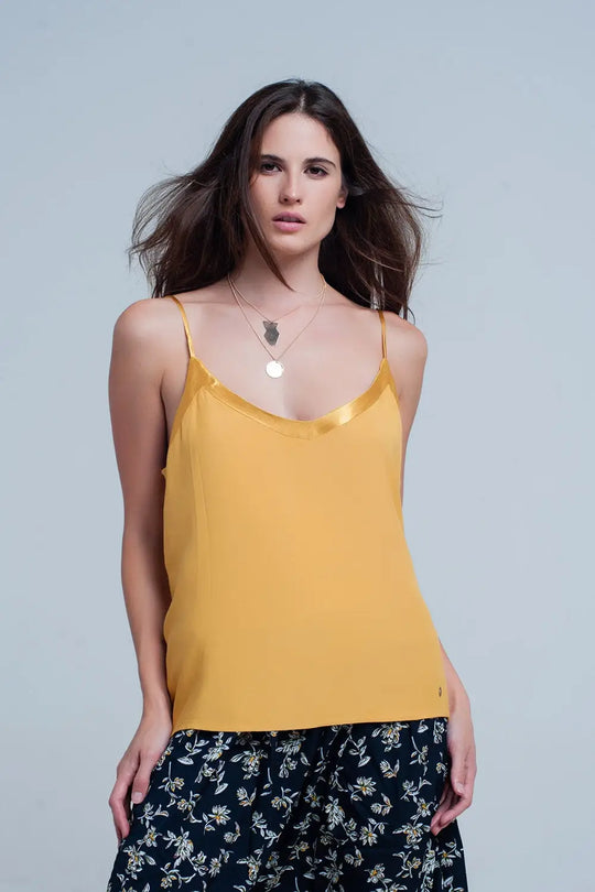 Caraco en satin moutarde avec motif brillant - Tee-Shirt