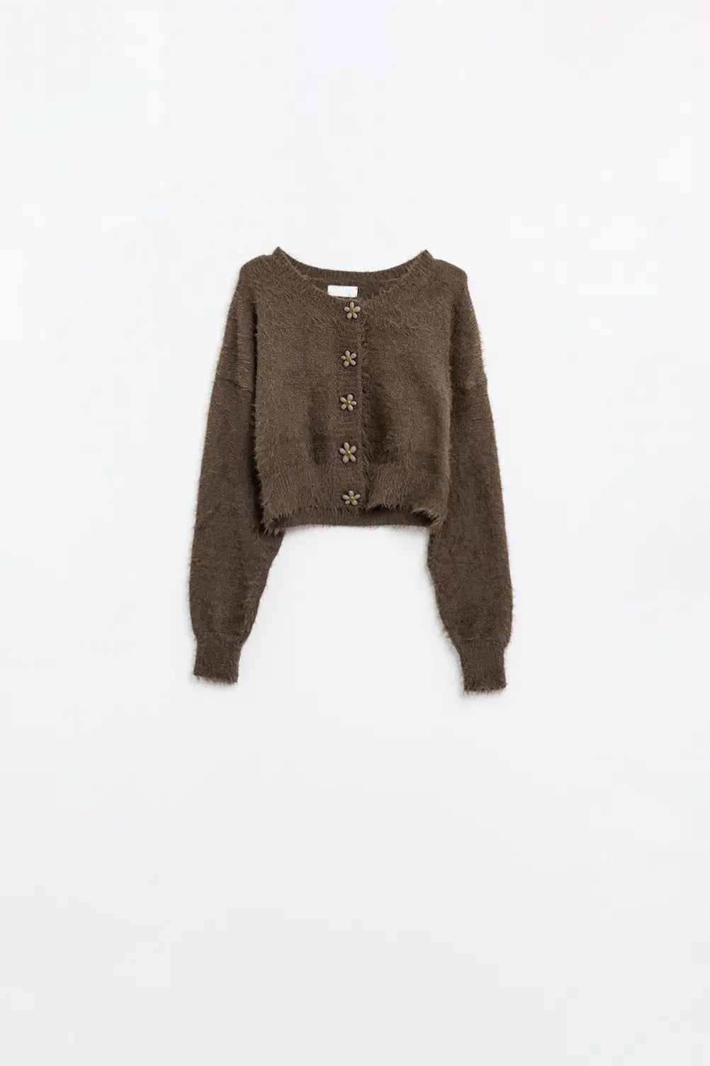 Q2 Cardigan court et moelleux de couleur marron avec des boutons en forme de fleurs