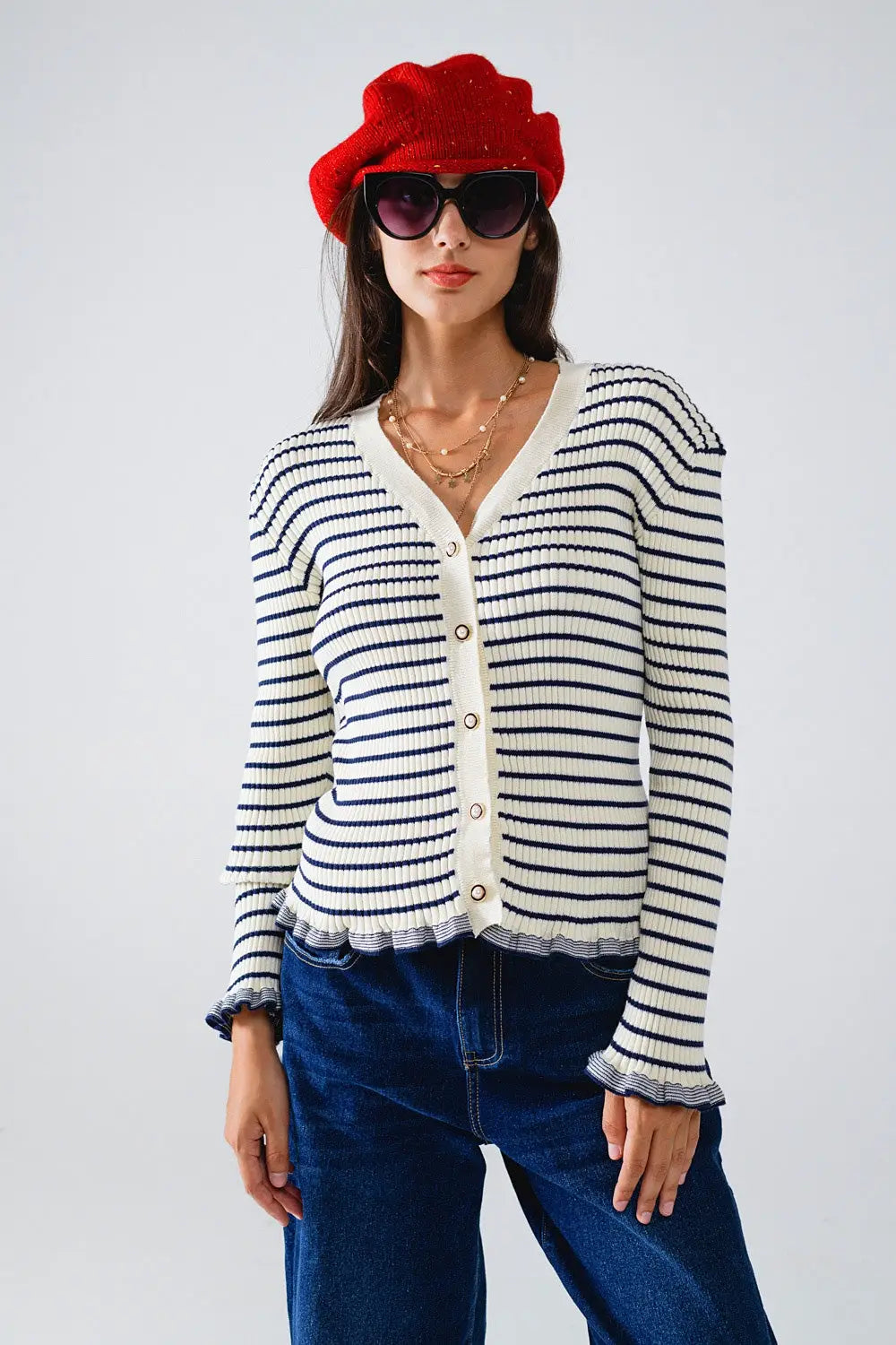 Cardigan rayé en crème avec bordure à volants - Pulls