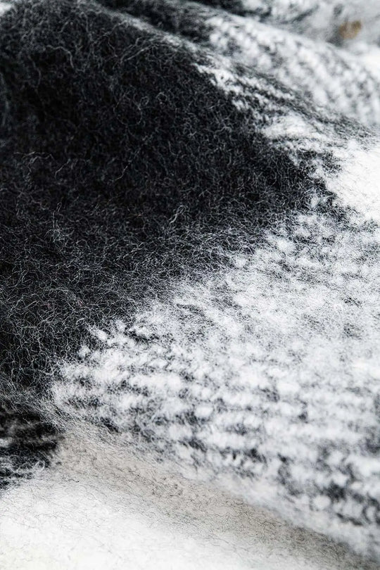 Checkerboard scarf in black and white with tassles - One Size / Black - Scarves & Hats