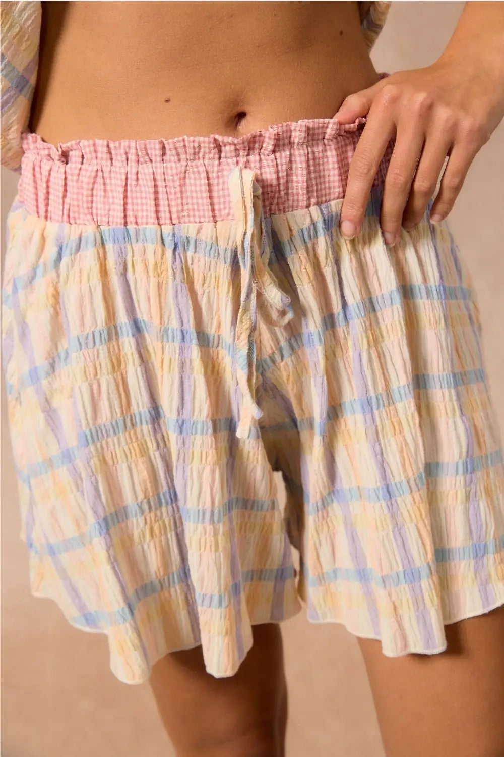 Checkered flowy short with Drawstring Waistband Multi-color - Pants