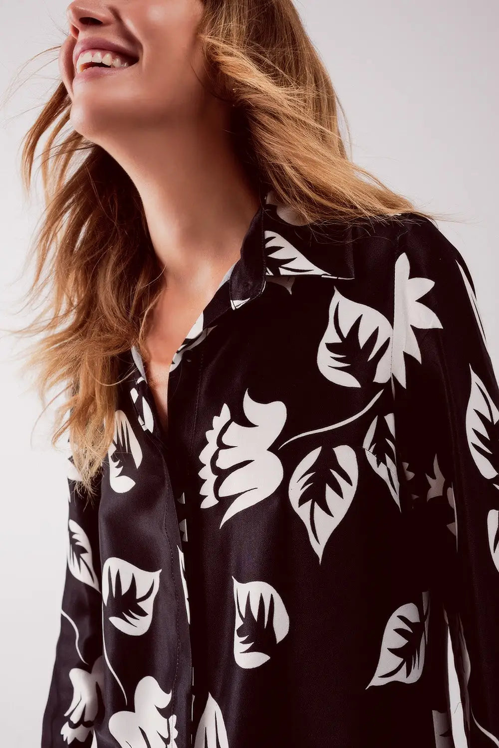 Chemise à imprimé floral noire - Tee-Shirt