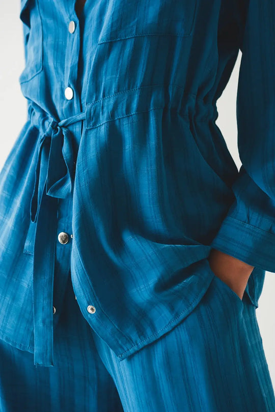 Chemise à manches longues taille nouée en bleu - Tee-Shirt